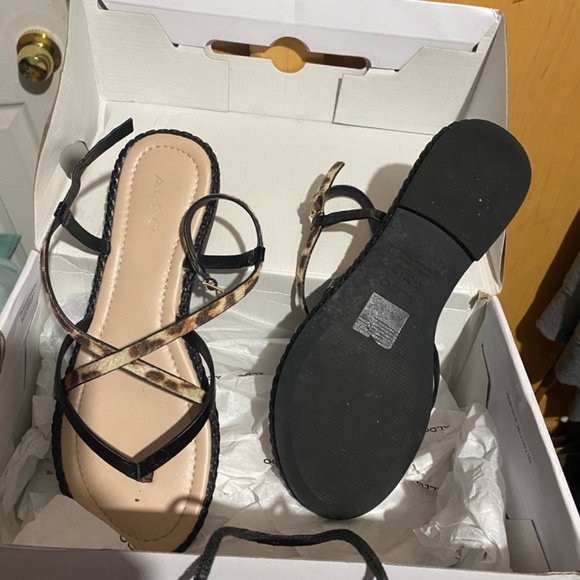Aldo Sandals - Picture 2 of 2